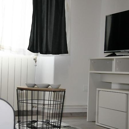 Stylish Apartment In City Center Пула Екстериор снимка