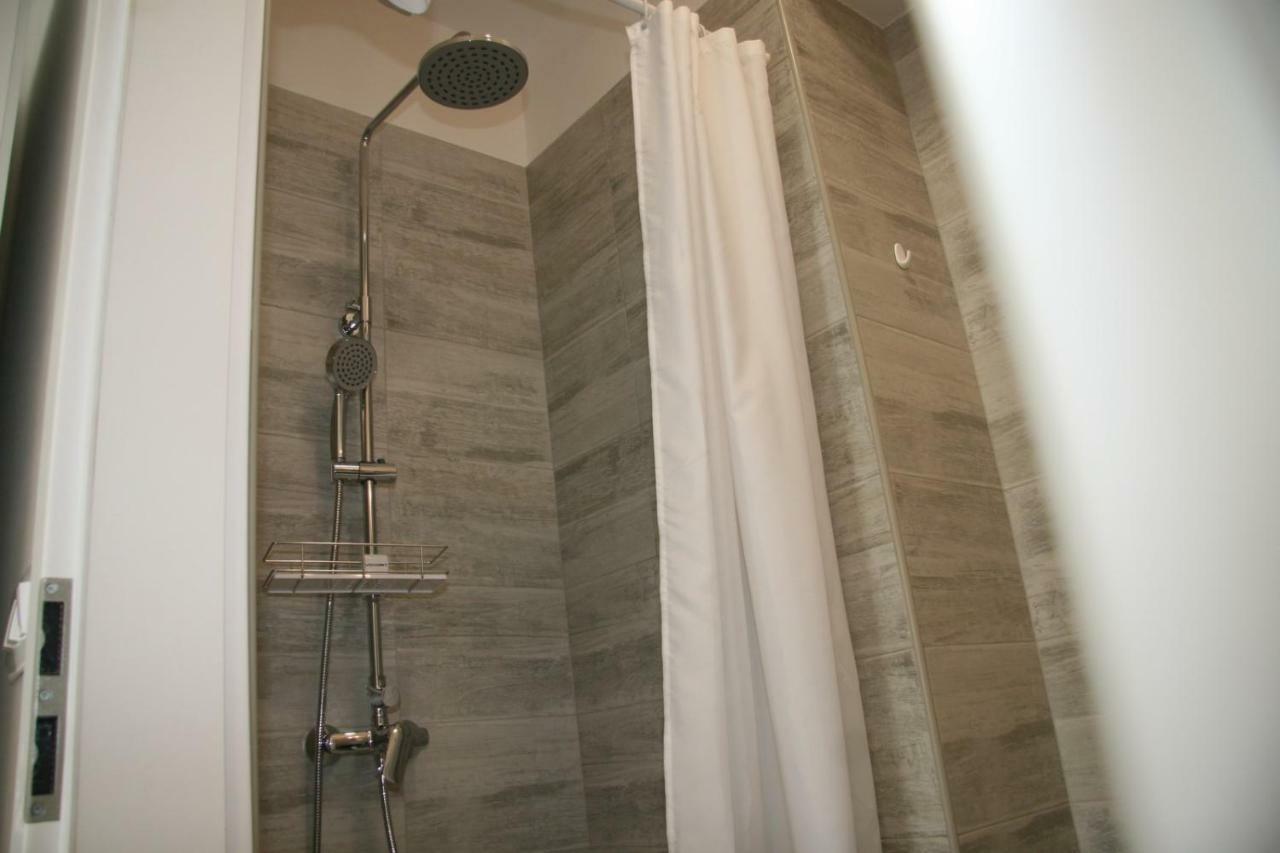 Stylish Apartment In City Center Пула Екстериор снимка